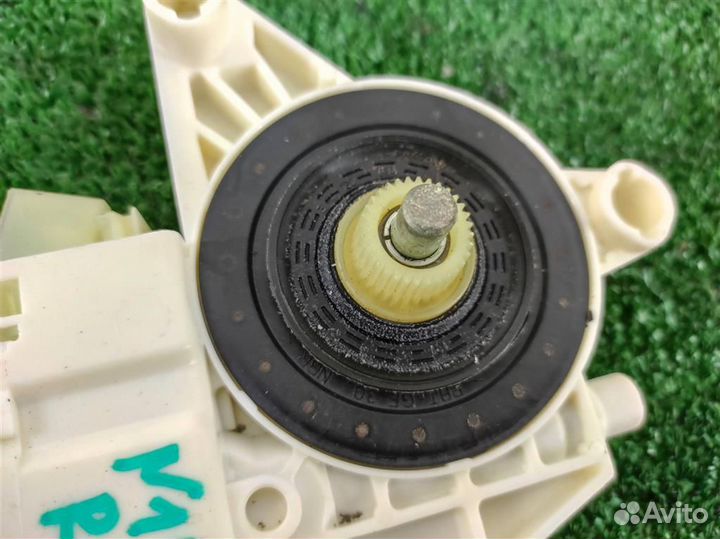 Мотор стеклоподъёмника задний левый Mercedes Benz