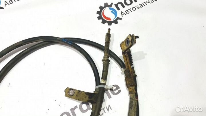 Трос ручника Hyundai Solaris седан 1.4 G4FA 2011