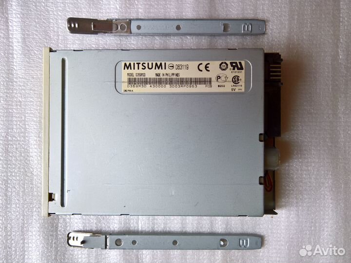 Флоппи дисковод FDD 3,5 mitsumi + крепёж