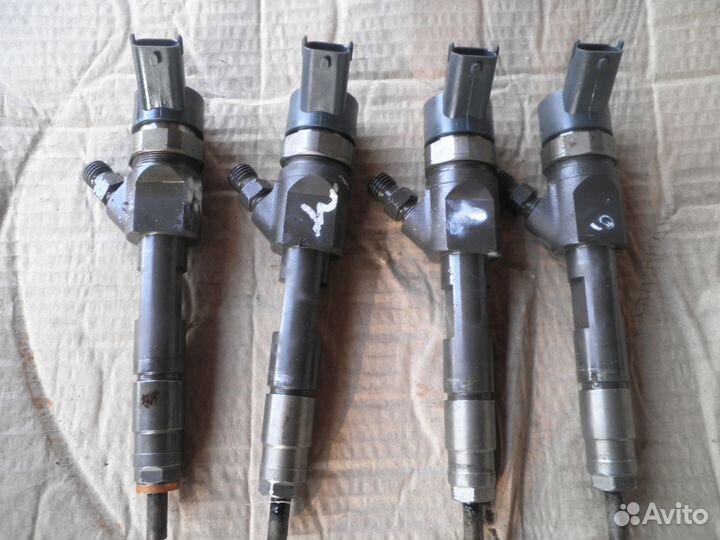 Рено трафик 1.9 DCI 2001-2006г. - форсунки б/у