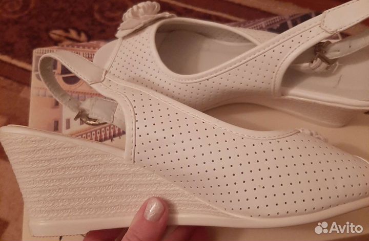 Босоножки женские 36 размер