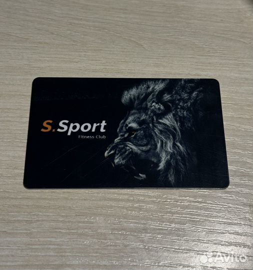 Абонемент в фитнес клуб