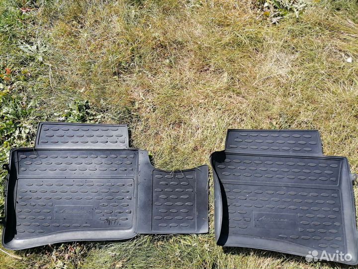 Автомобильные коврики на Kia Rio (комплект)