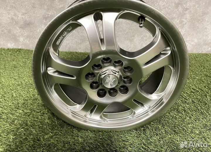 Литые диски на Volkswagen Polo 5x100 R15 Р15 Racin