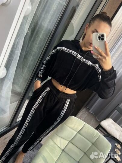 Спортивный костюм adidas велюр размер S женский