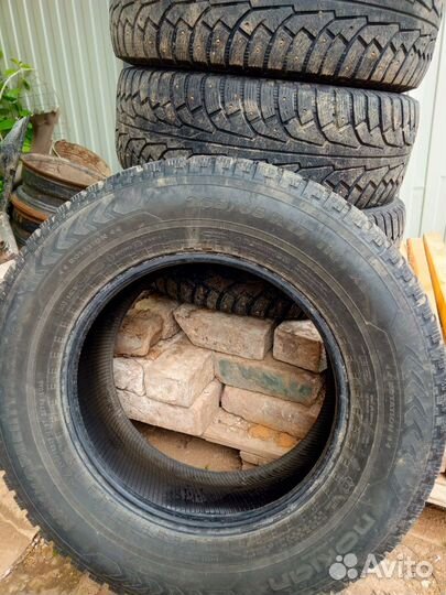 Nokian Tyres Hakkapeliitta 5 265/65 R17 35F