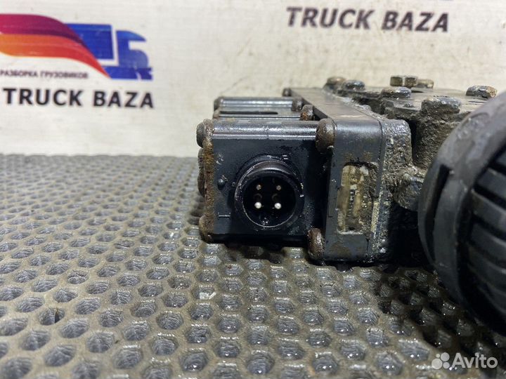 Кран уровня пола главный