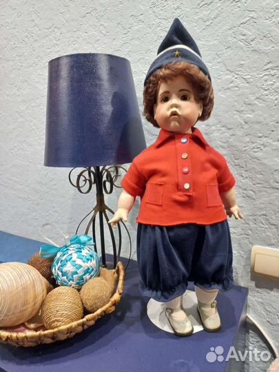 Кукла фарфоровая коллекционная