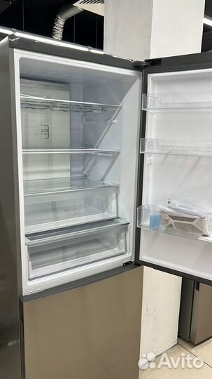 Новый Холодильник-морозильник Haier c4f744cmg