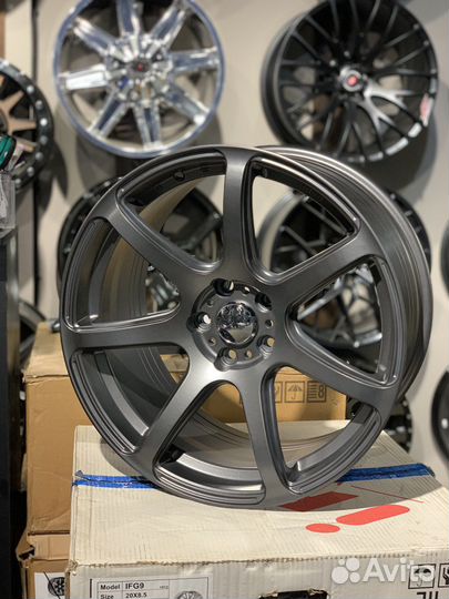 Литые диски R19 5x114,3 Work стиль