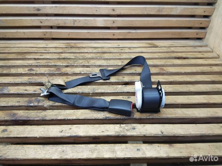 Ремень безопасности задний Nissan Teana J31 2006