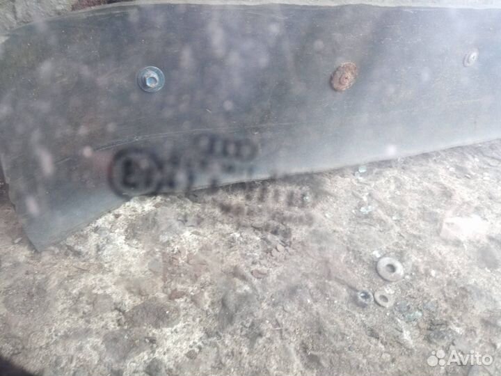 Стекло кузовное заднее Audi 100 С3 445 1986