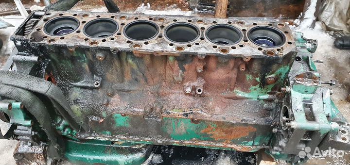 1547000 Блок двигателя Volvo FH 12 D12A