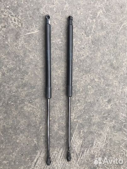 Газовые упоры багажника LADA granta