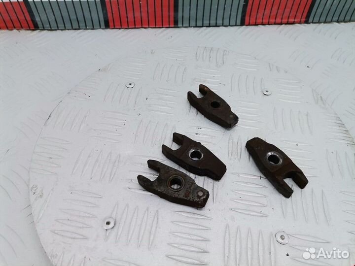 Крепление форсунки Peugeot 307 2004 1549097