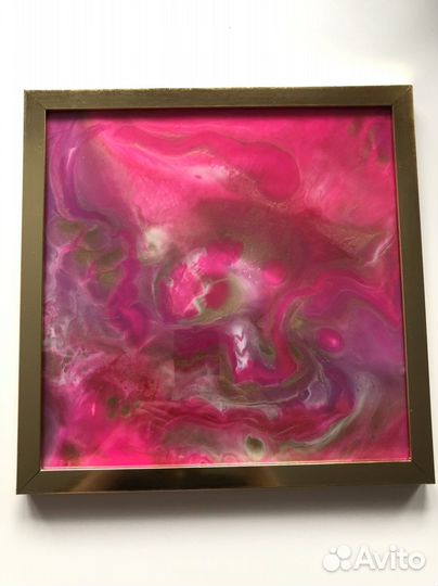 Картина из эпоксидной смолы в рамке