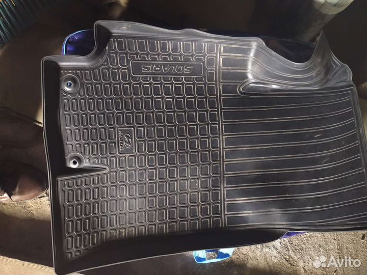 Резиновые коврики на solaris с 2017 по н.в