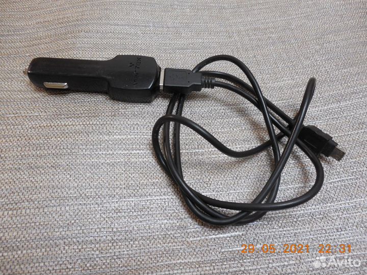 Автомобильная зарядка Vertex SC-02U