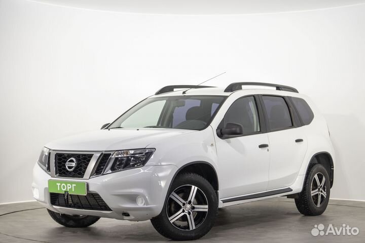 Nissan Terrano 2.0 AT, 2014, 84 000 км