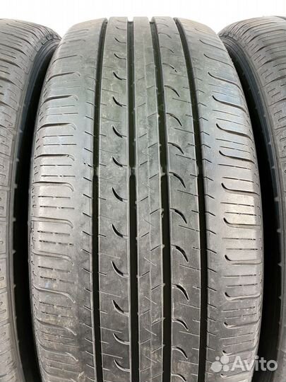 Goodyear EfficientGrip SUV 4x4 225/55 R19 93S