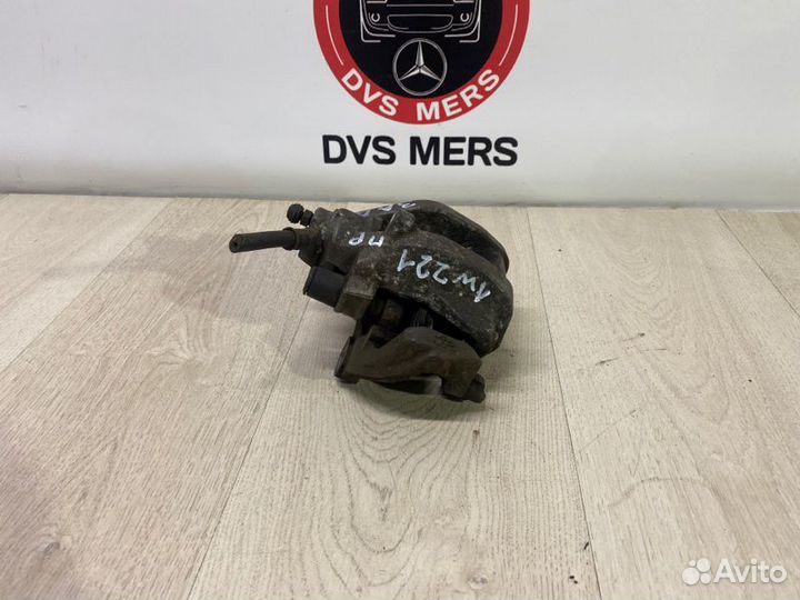 Суппорт задний правый Mercedes S Klasse W221