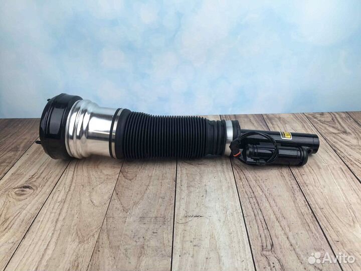 Передняя стойка в сборе Mercedes S W220 2matic