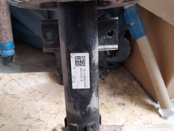 Передние амортизаторы