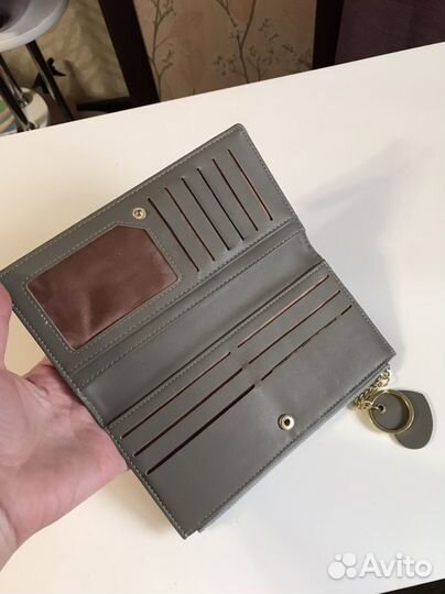 Кошельки женские разные