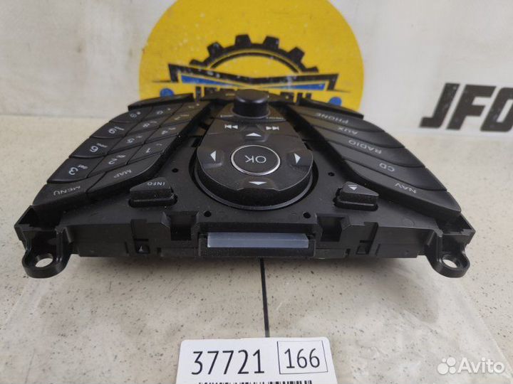 Панель магнитолы Ford Focus 3 CB8 2011