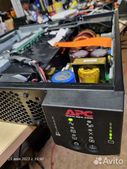 Ибп APC Smart-UPS RT 1000