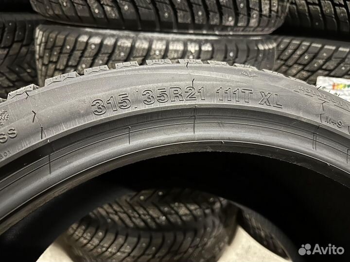 Zmax Winternova Stud II 275/40 R21 и 315/35 R21