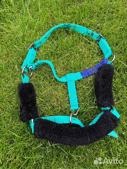 Недоуздок для лошади