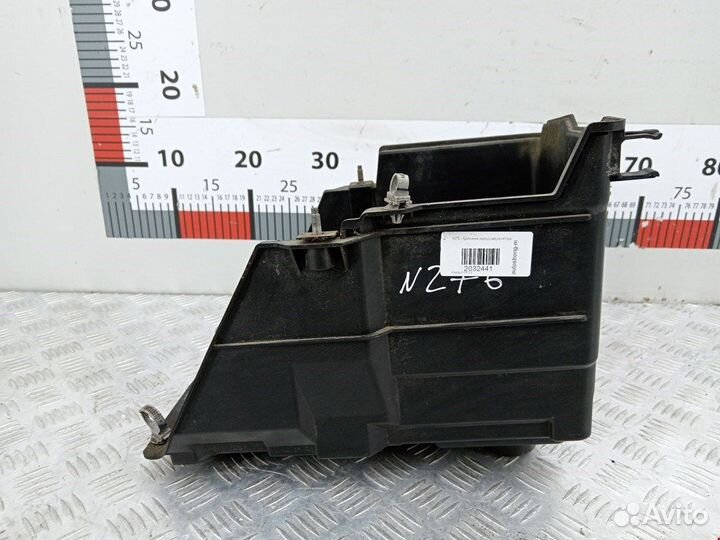 Крепление (корпус) аккумулятора для Mazda 5 CR