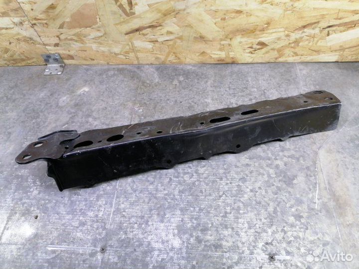 Балка (установка/гарантия) передняя правая Toyota