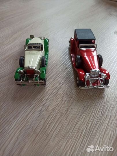 Коллекционные модельки автомобилей 1:43