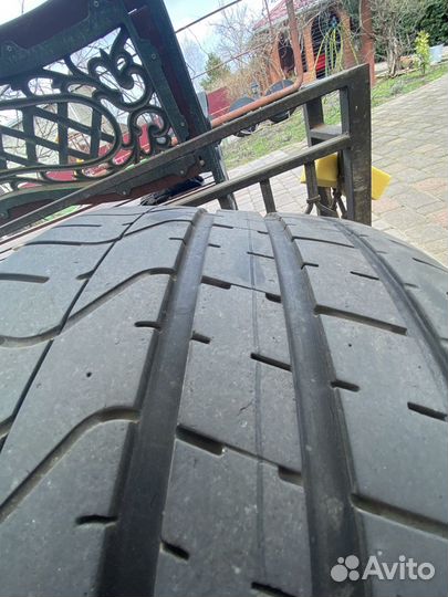 Pirelli P Zero 285/30 R19