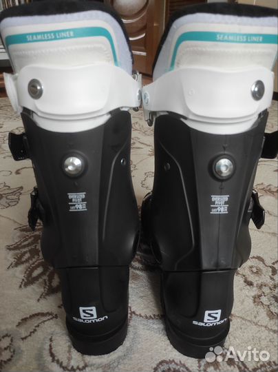 Горнолыжные ботинки женские salomon