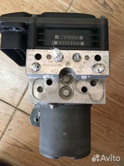 Блок ABS Mercedes W211 W219