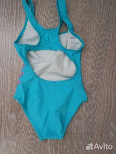 Купальник +2 шапочки для девочки 104-116р