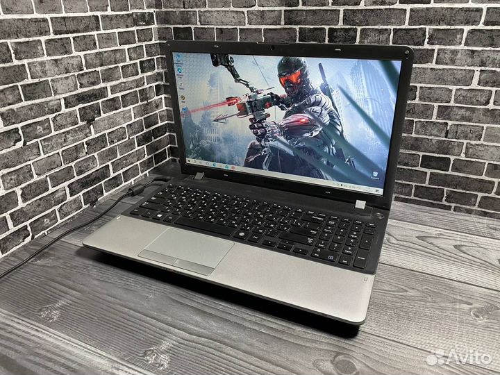 Мощный ноутбук Samsung I5 / 8Gb / 256SSD