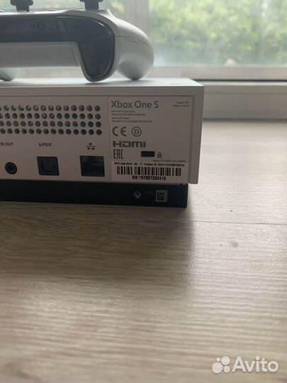 Xbox one s 1tb с играми