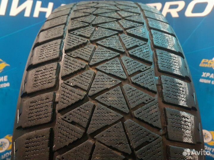 Bridgestone Blizzak DM-V2 235/55 R19