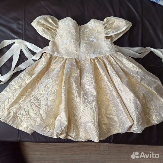 Красивое платье для девочки 2-3 года