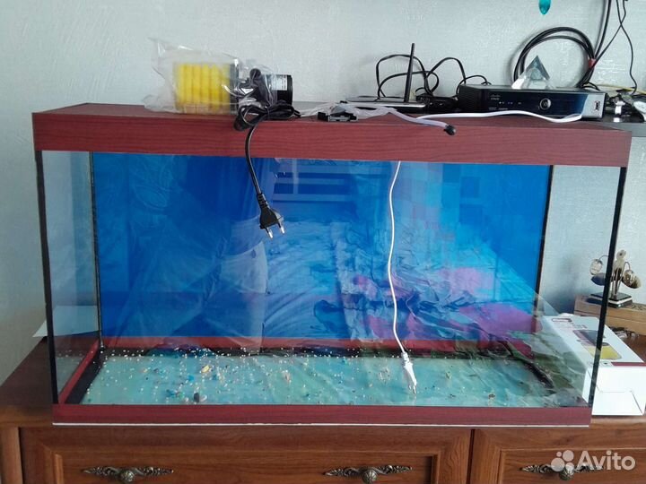 Продам аквариум на 80 литров + свет