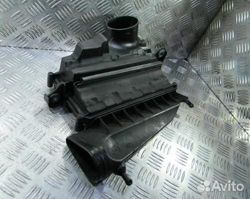 Корпус воздушного фильтра mercedes benz E-class W2