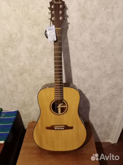 Акустическая гитара fender F 1000