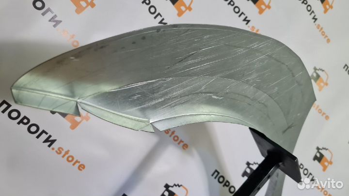 Кузовная арка заднего левого крыла Honda Civic 4d