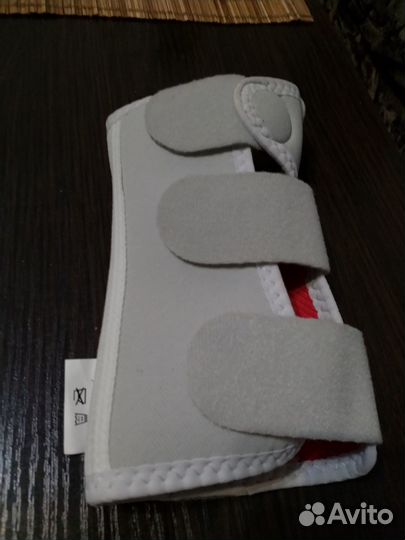 Ортез на лучезапястный сустав левый