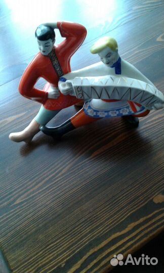 Статуэтка старинная