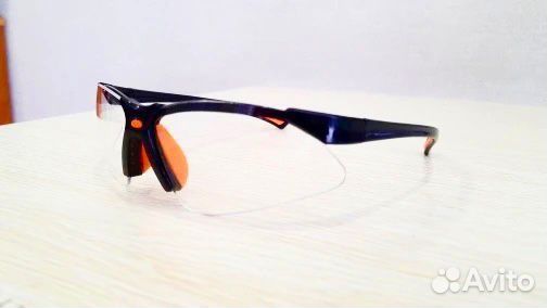 Защитные спортивные очки